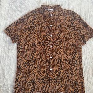 VTG Tiger Print Shirt